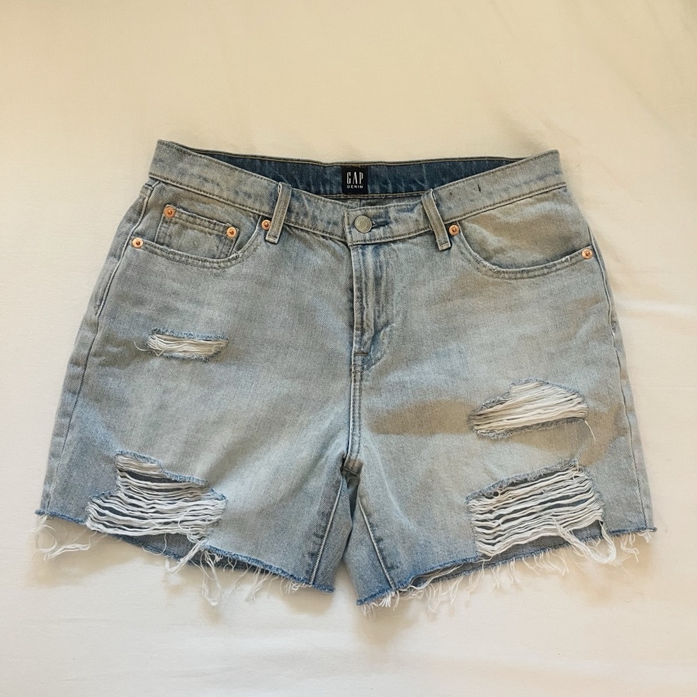 Size 28 Gap 100% Cotton Women’s Denim Cutoff Shorts